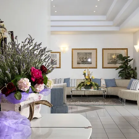 Hotel La Conchiglia 3*