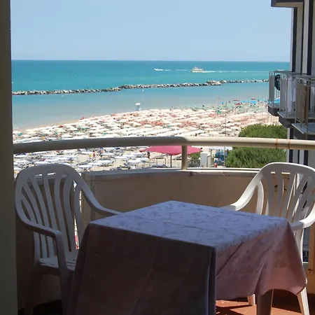 Hotel La Conchiglia 3*