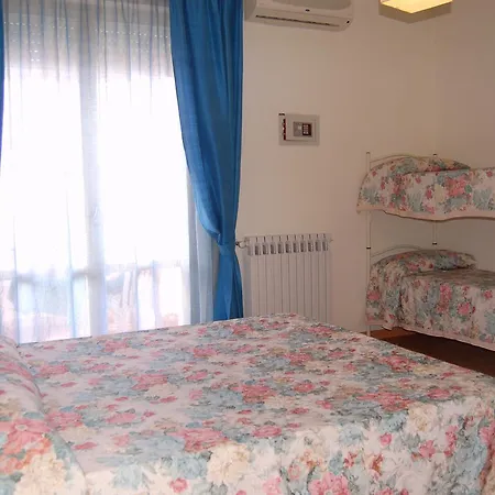 Hotel La Conchiglia 3*